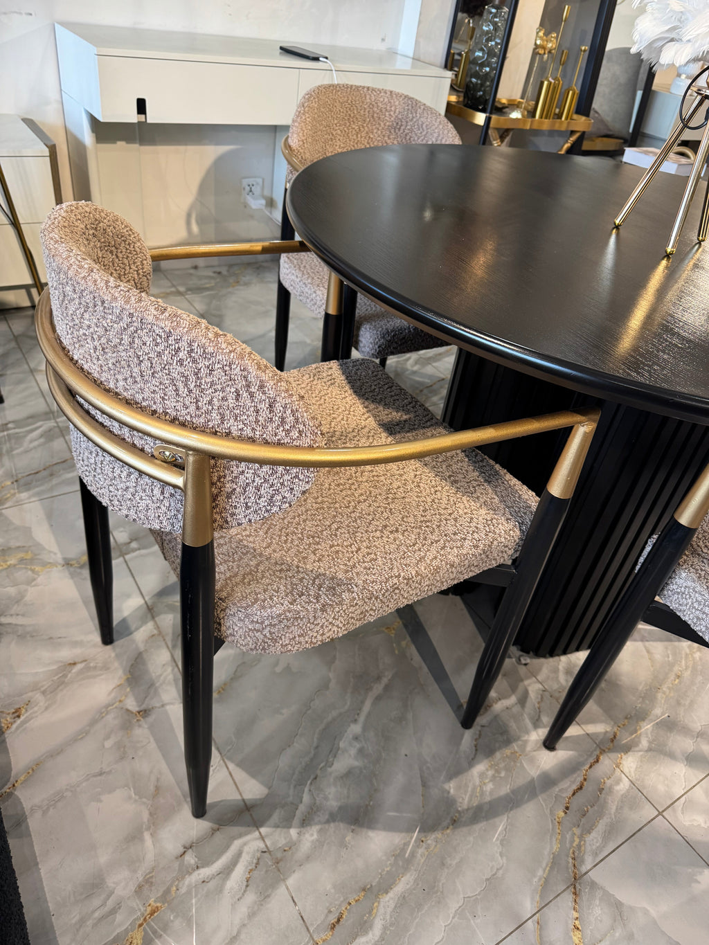 Lava dinning table