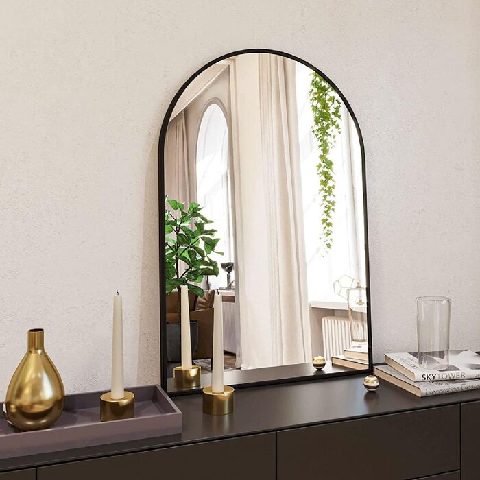 Umaima mirror