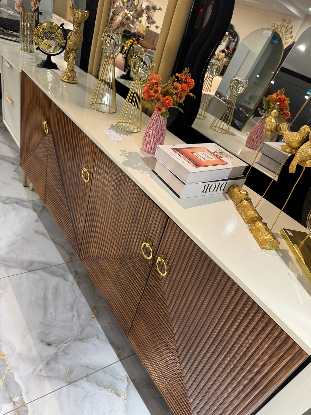 Baleria sideboard