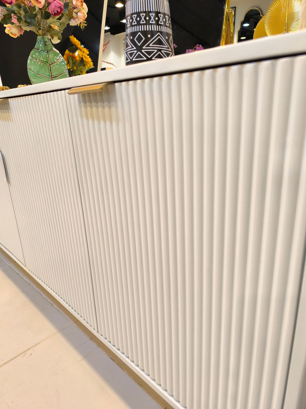 Quinn sideboard