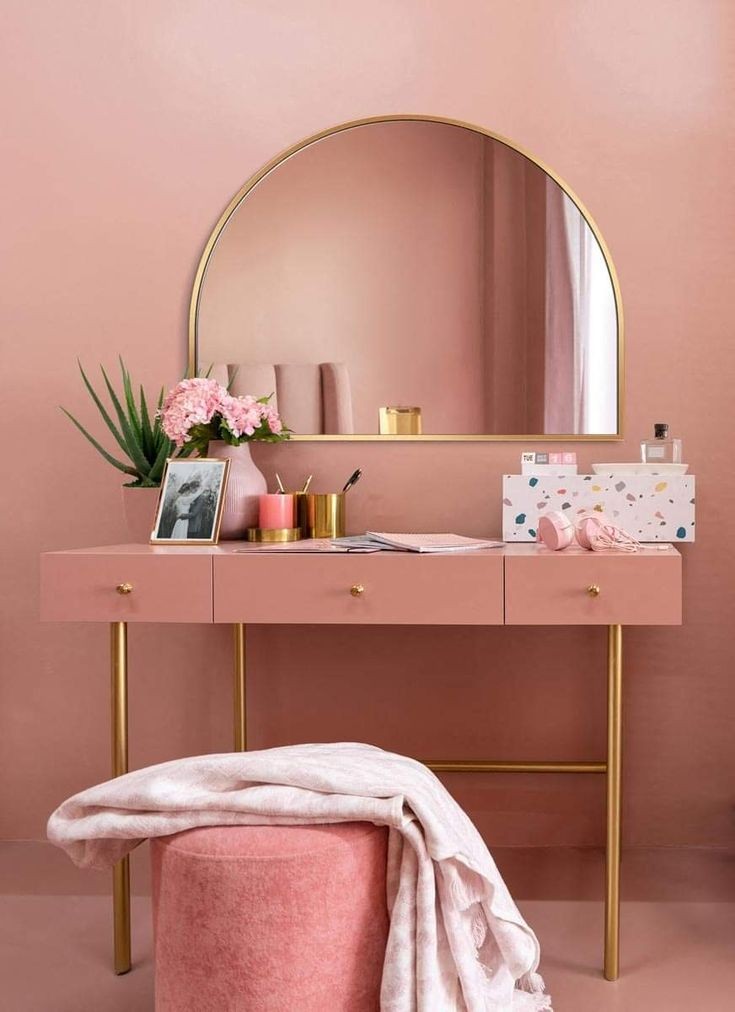 Dreamer vanity