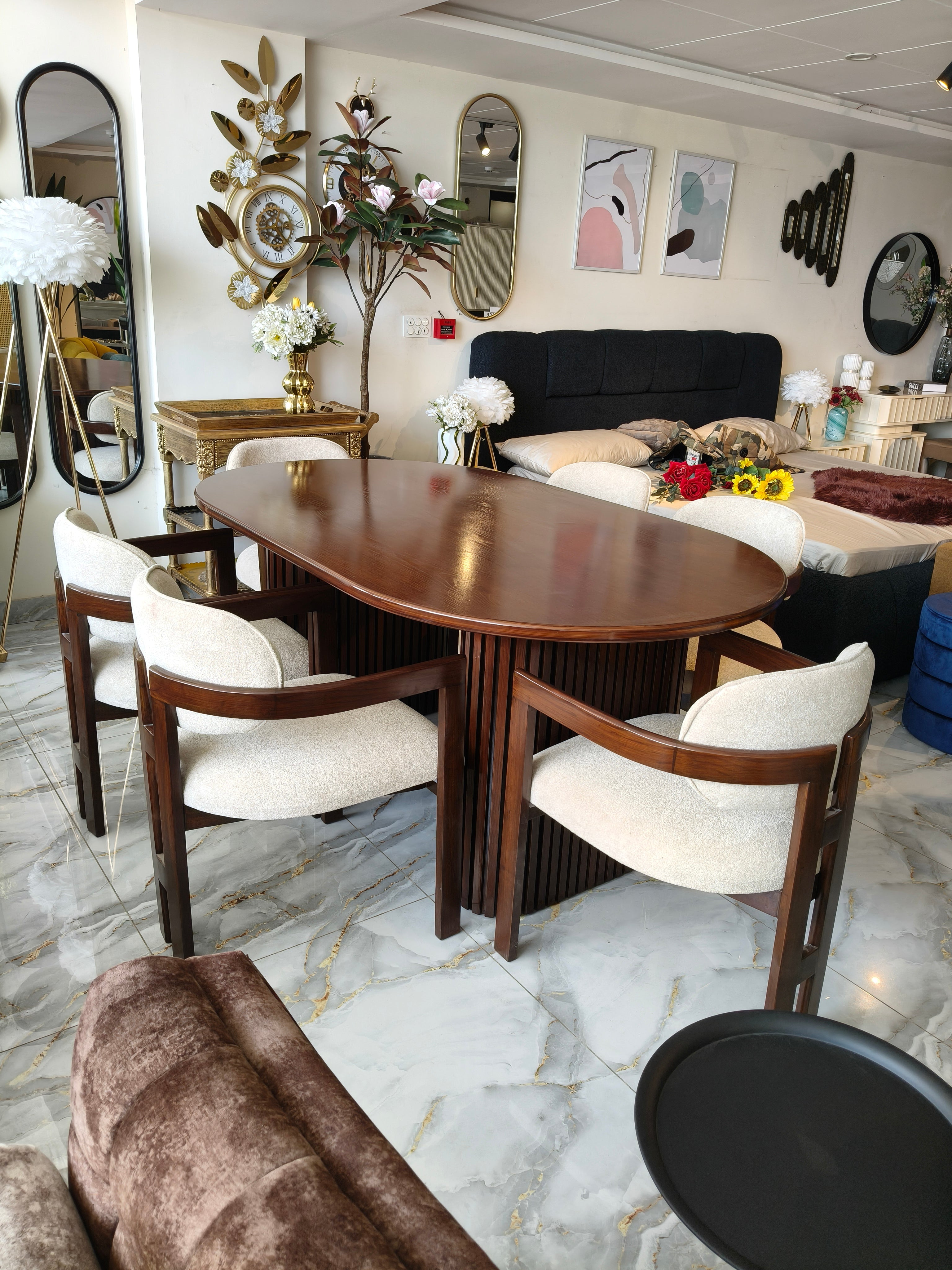 Salena dinning table