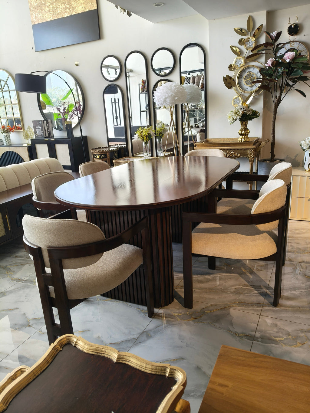 Salena dinning table