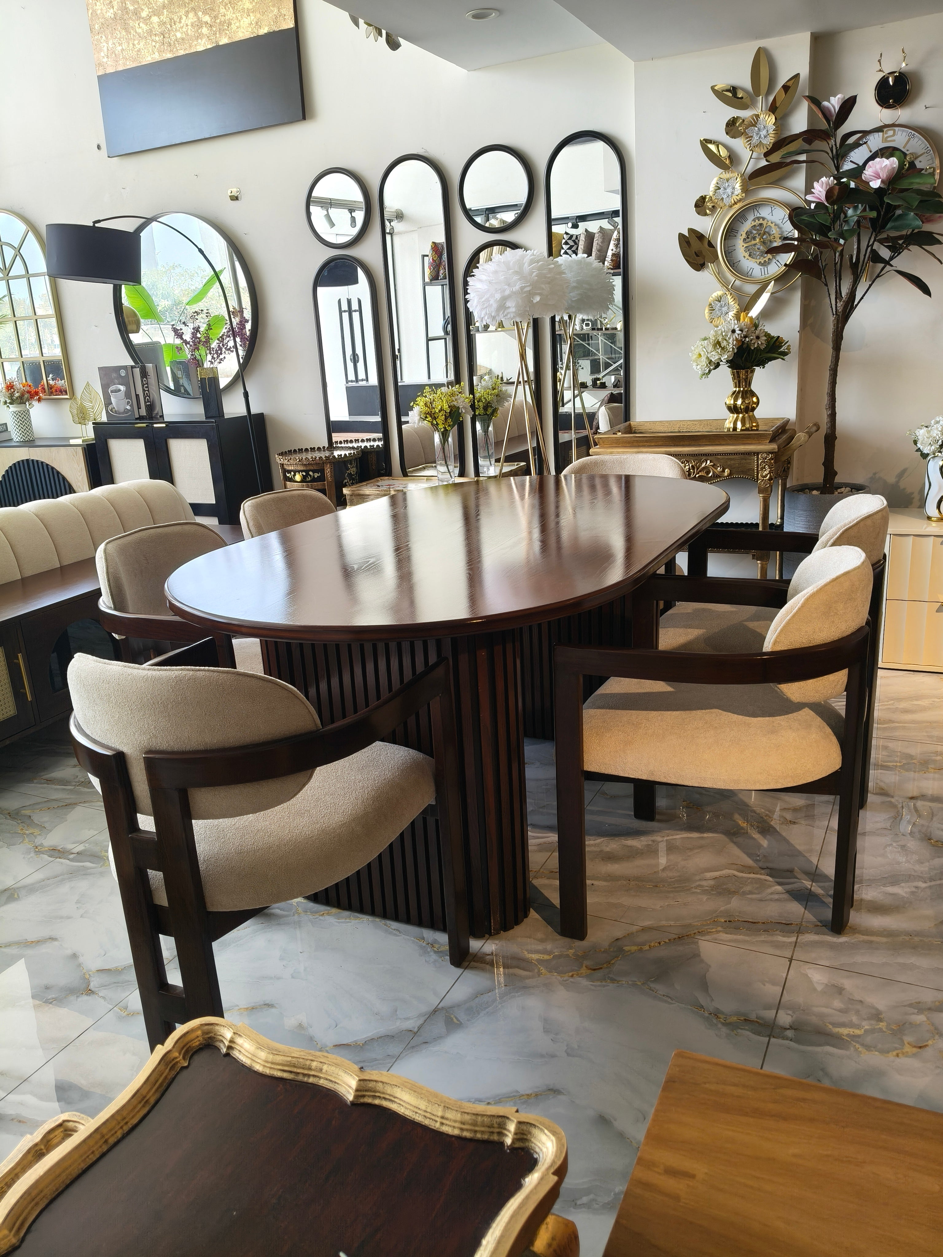 Salena dinning table