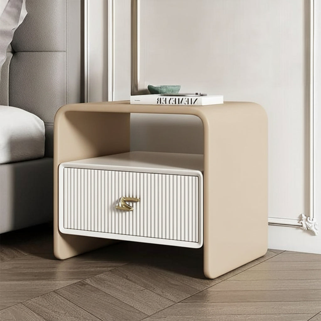 Siliver sidetable