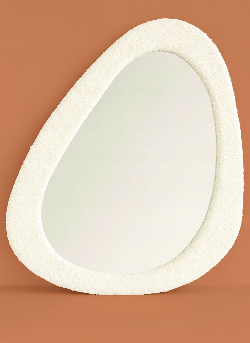 Lexuria boucle mirror