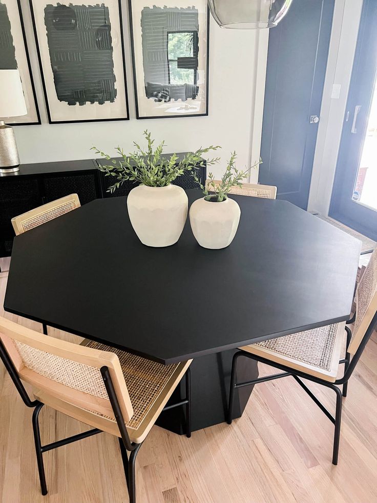 Marvelous dinning set