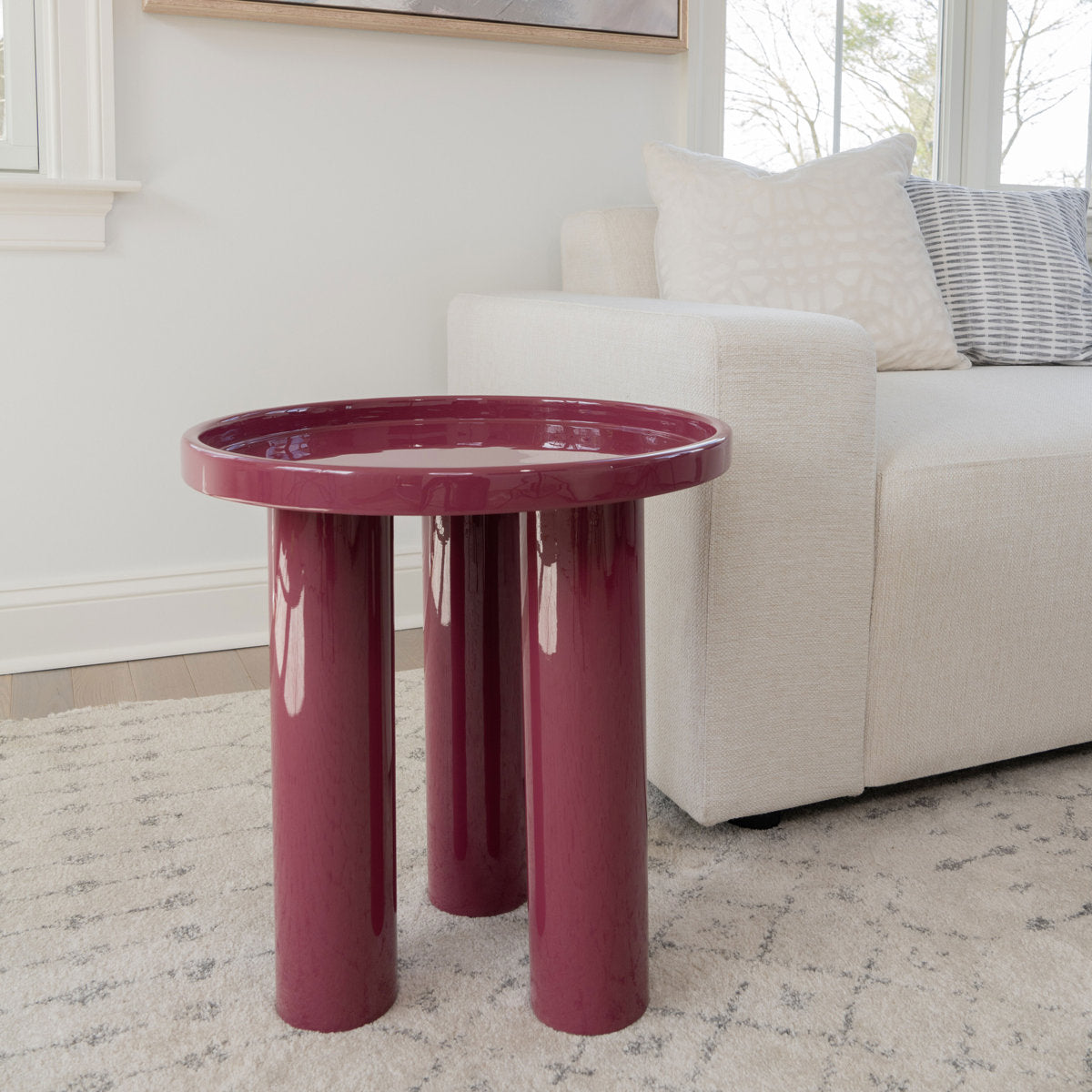 Ishtia high gloss table