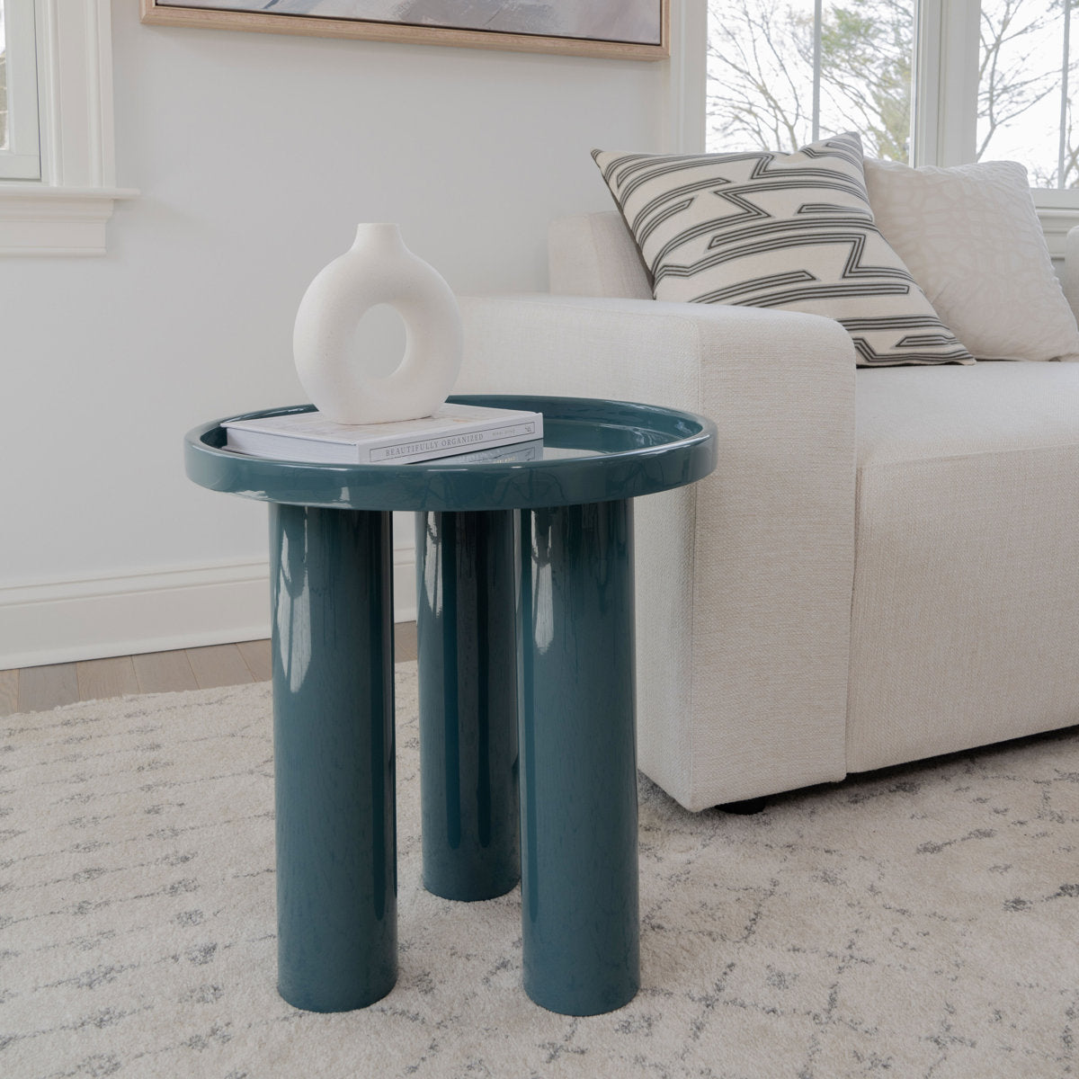 Ishtia high gloss table