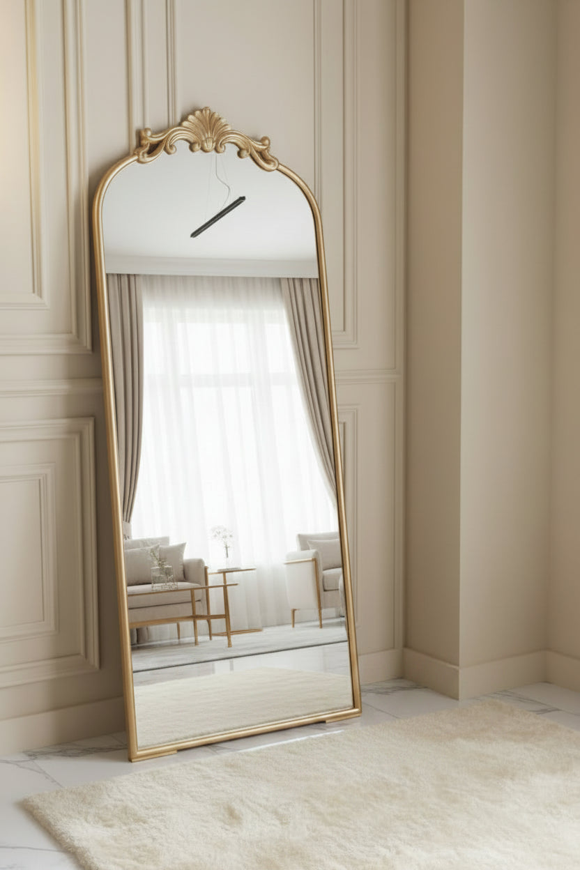 Crown mirror