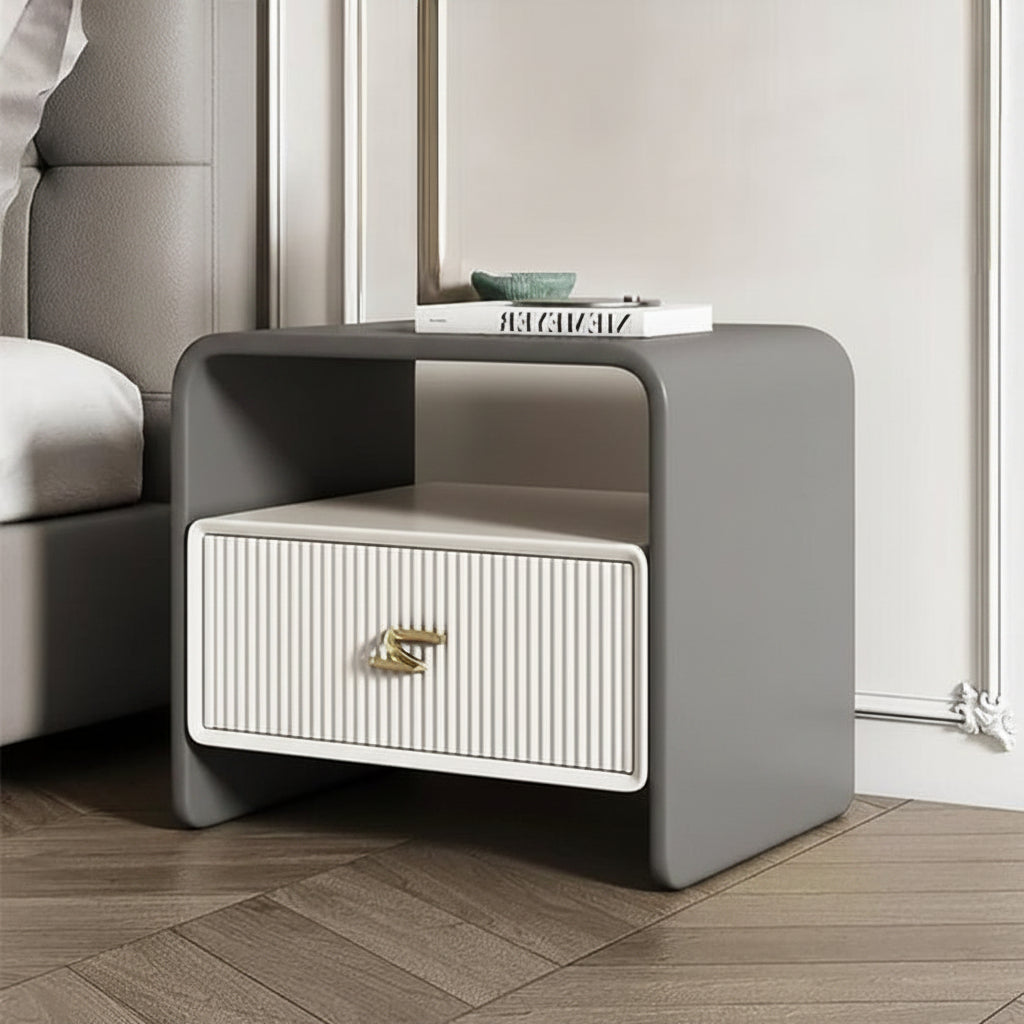 Siliver sidetable