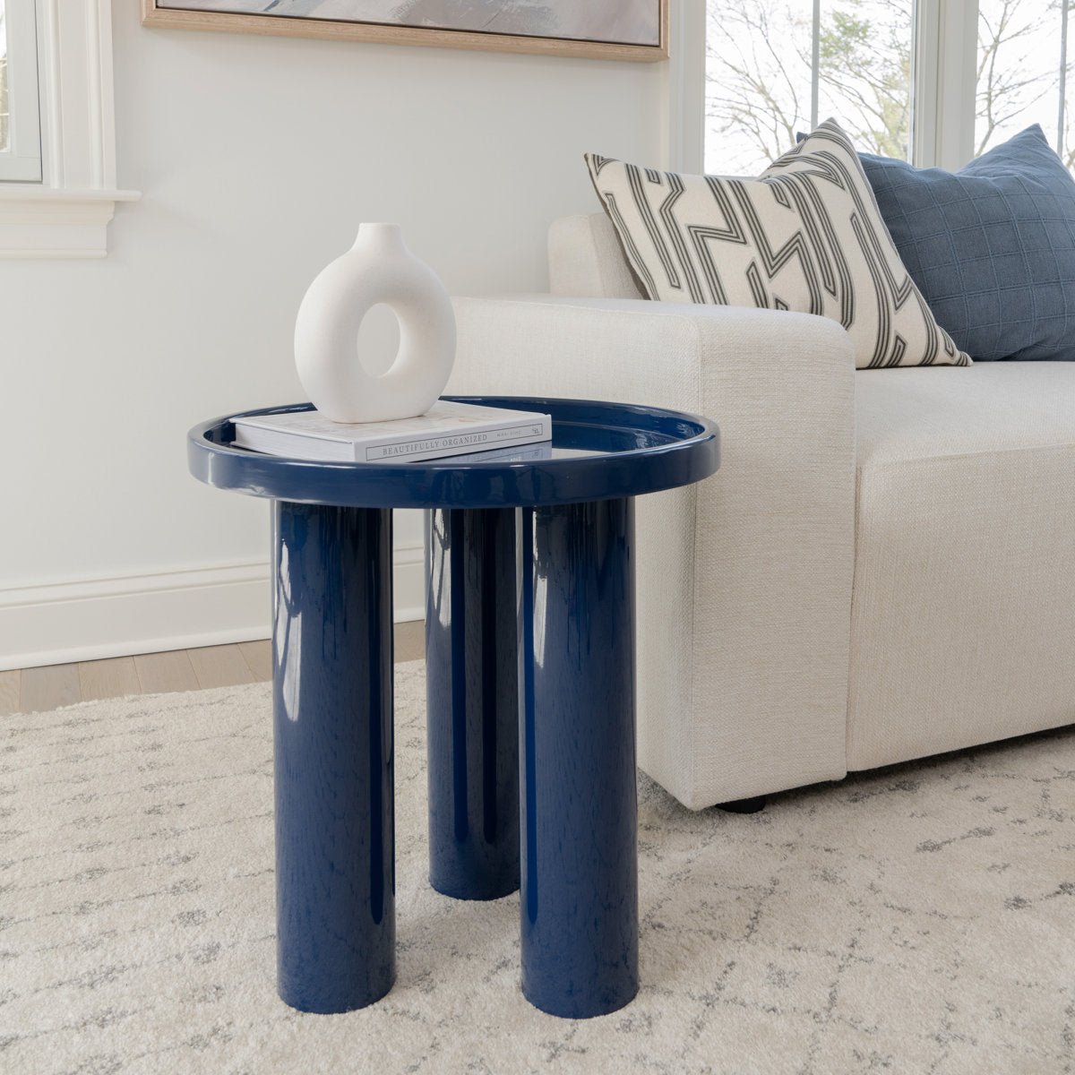 Ishtia high gloss table