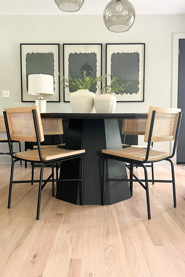 Marvelous dinning set