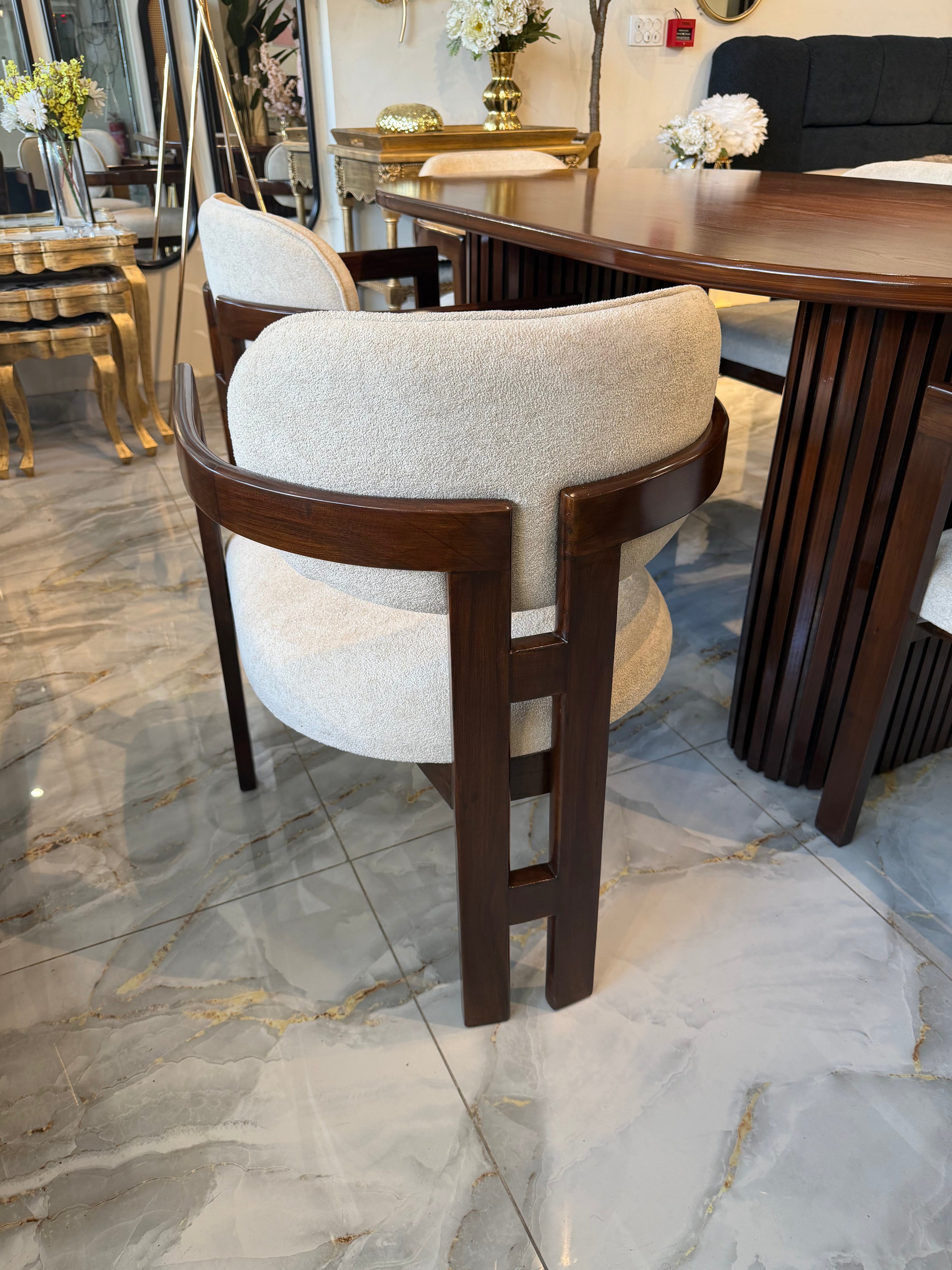 Salena dinning table